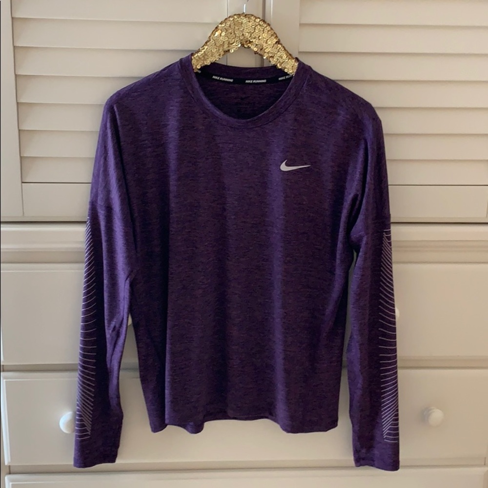 Nike long sleeve top